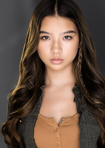 Tiana Gowen
as Daisy Woo