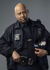 Ruben Santiago-Hudson
as Officer Marvin Sandeford
