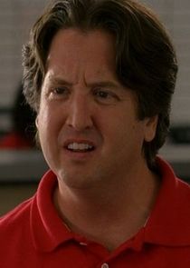 Steve Little
as Stevie Janowski