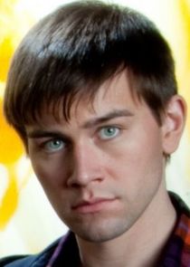 Torrance Coombs
as Sam Besht