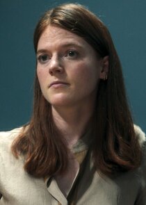 Rose Leslie
as DC Kirsten Longacre