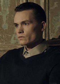 Tom Stevens
as Jason Higgins