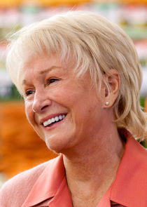 Diane Ladd
as Helen Jellicoe