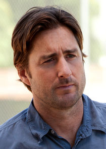 Luke Wilson
as Levi Callow
