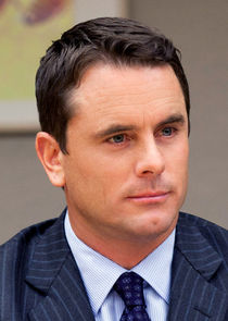 Charles Esten
as Damon Manning