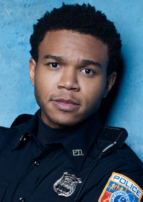 Robert Bailey Jr.
as Officer Chris Minetto