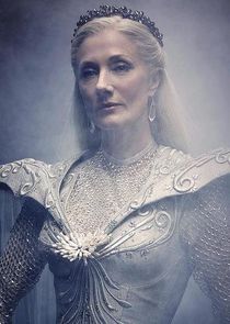 Joely Richardson
as Glinda