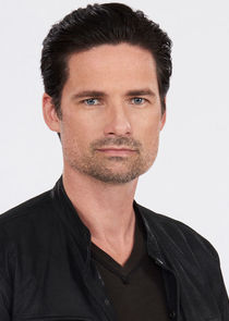 Warren Christie
as Ryan Kane