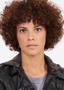 Tattiawna Jones
as Kamilah Davis