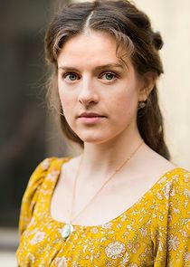 Aisling Loftus
as Sonya Rostova