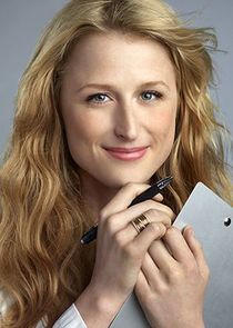 Mamie Gummer
as Emily Owens