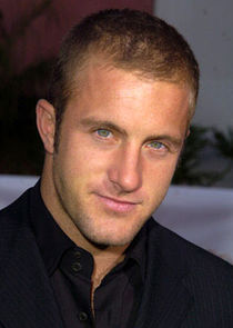 Scott Caan
as Scott Lavin