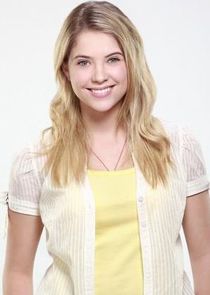 Ashley Benson
as Mia Torcoletti