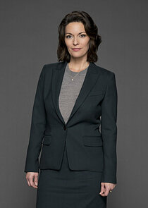 Alana De La Garza
as Special Agent in Charge Isobel Castile
