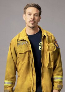 Kevin Alejandro
as Manny Perez