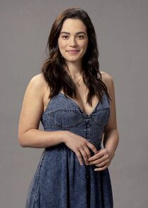 Stephanie Arcila
as Gabriella Perez