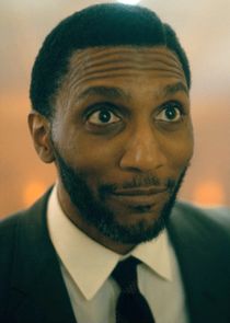 Yusuf Gatewood
as Raymond Chestnut