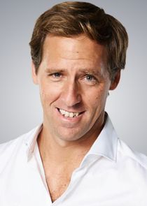 Nat Faxon
as Nick Ames