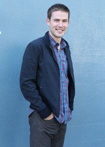 Zach Cregger
as Aaron Greenway