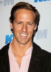 Nat Faxon
as Another Robin