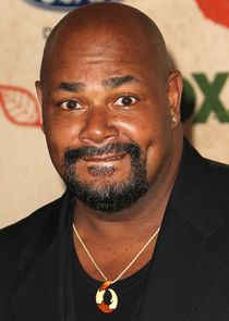 Kevin Michael Richardson
as Giant