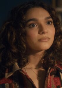 Paulina Chávez
as Flora