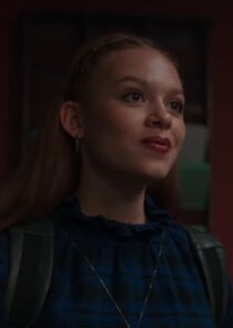 Sadie Soverall
as Beatrix