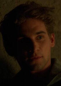 Freddie Thorp
as Riven