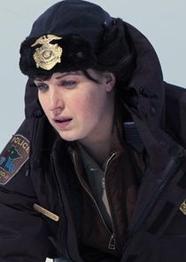 Allison Tolman
as Deputy Molly Solverson