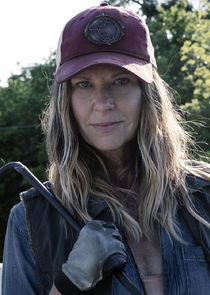 Mo Collins
as Sarah Rabinowitz