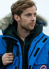 Luke Treadaway
as Vincent Rattrey