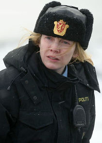 Alexandra Moen
as Petra Bergen