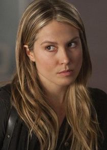 Sarah Carter
as Margaret 