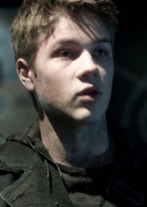 Connor Jessup
as Ben Mason