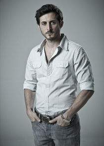 Tomer Capone
as Boaz