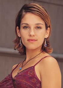 Amy Jo Johnson
as Julie Emrick