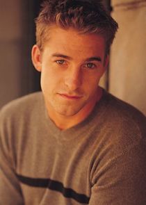 Scott Speedman
as Ben Covington