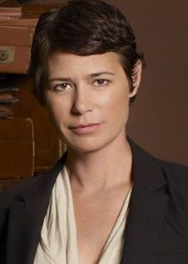 Maura Tierney
as Kathryn Pearle
