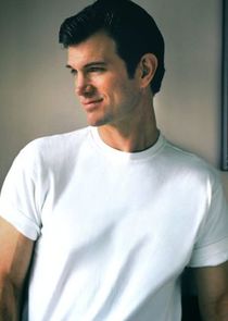 Chris Isaak
as Edward White II