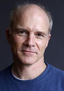 Dan Butler
as Gene Kranz