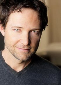 George Newbern
as Stu Roosa