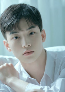 Lee Sang Hun
as Kang Min Ho