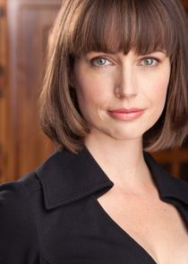Julie Ann Emery
as Diane Robichaux