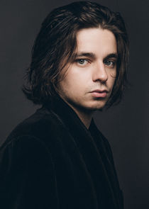 Alexandre Nachi
as Ralph Howard