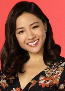Constance Wu
as Jessica Huang