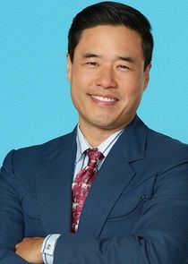 Randall Park
as Louis Huang