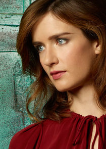 Anna Wood
as The Woman in Red / Olivia Watson