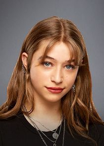 Odessa A'zion
as Shannon