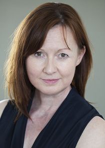 Julia Ford
as Mary McCloud