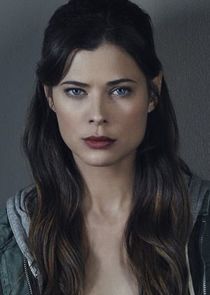 Peyton List
as Detective Raimy Sullivan